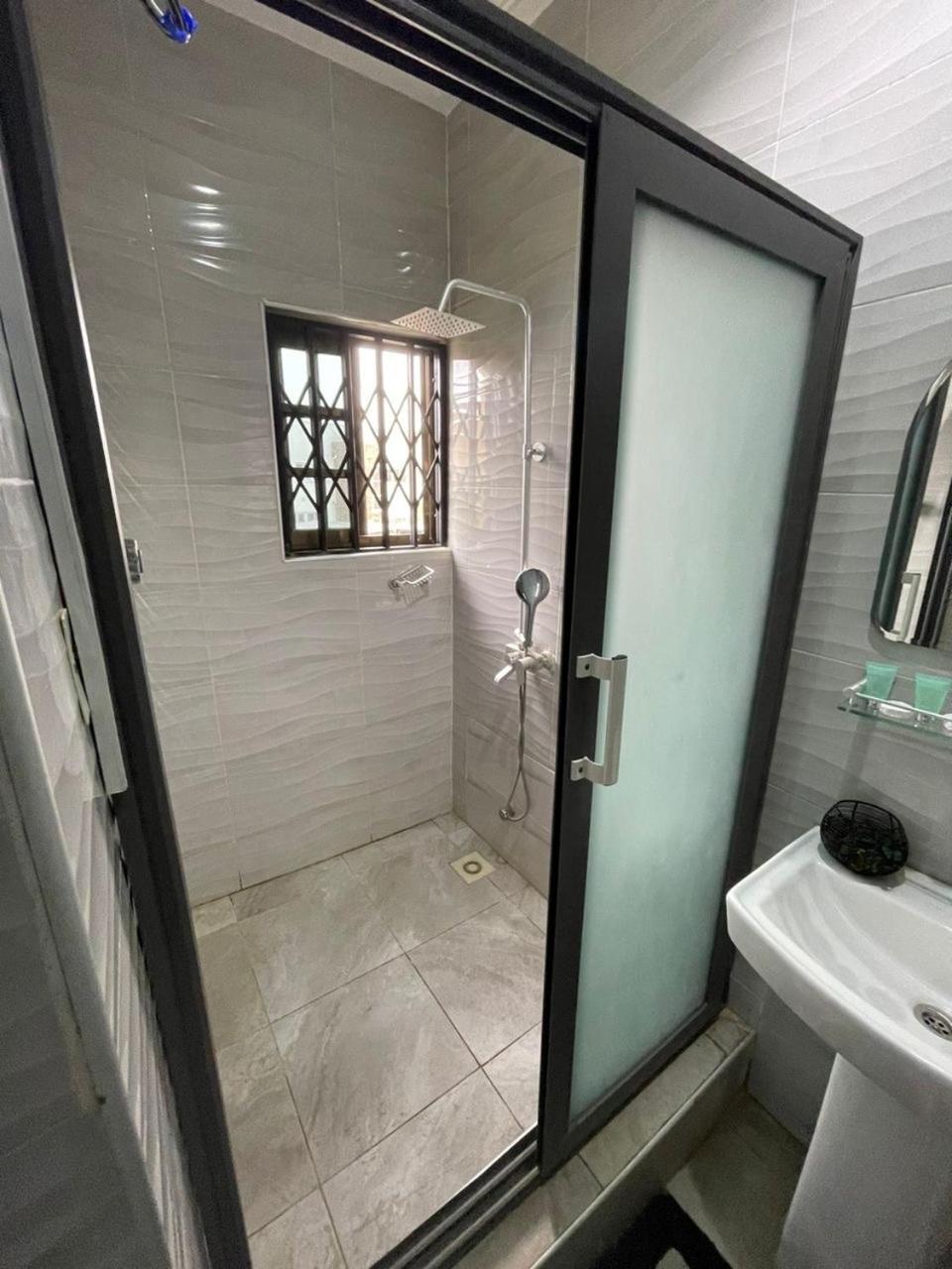 Cloud9 Luxury Apartments Accra Exterior foto
