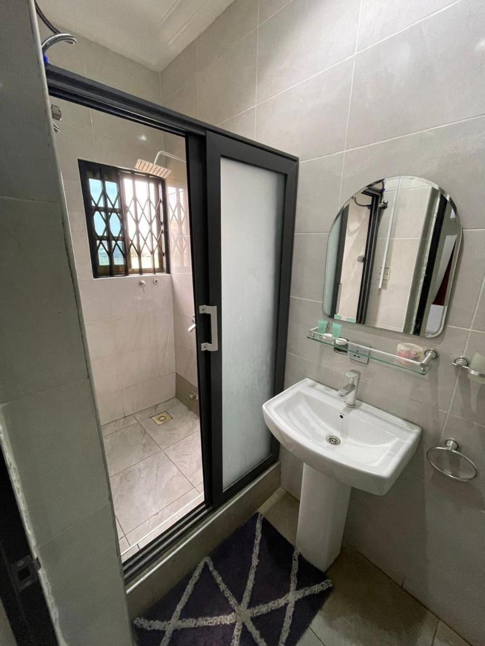 Cloud9 Luxury Apartments Accra Exterior foto